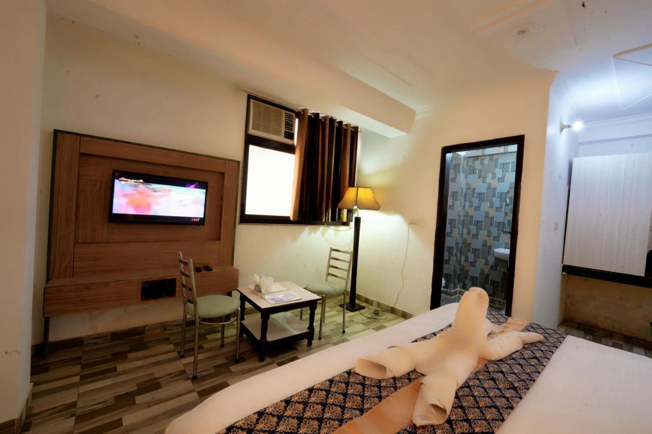 Opera Near Igi Airport Delhi 3* New Delhi